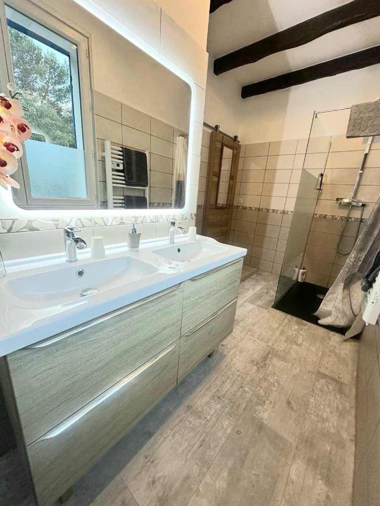 La Villa Du Menhir Gite Bize-Minervois Bagian luar foto